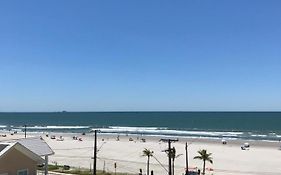 Lindo apartamento com vista para o mar