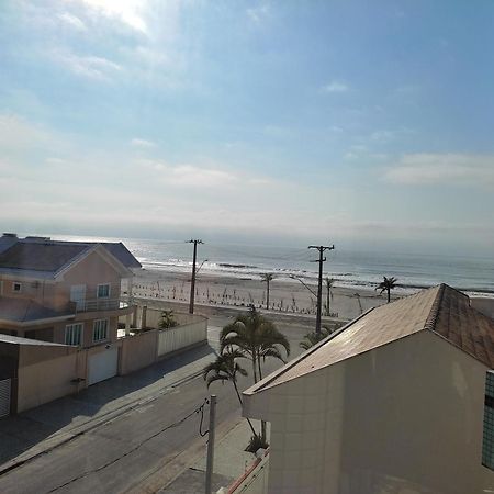 Lindo apartamento com vista para o mar Matinhos Exterior foto
