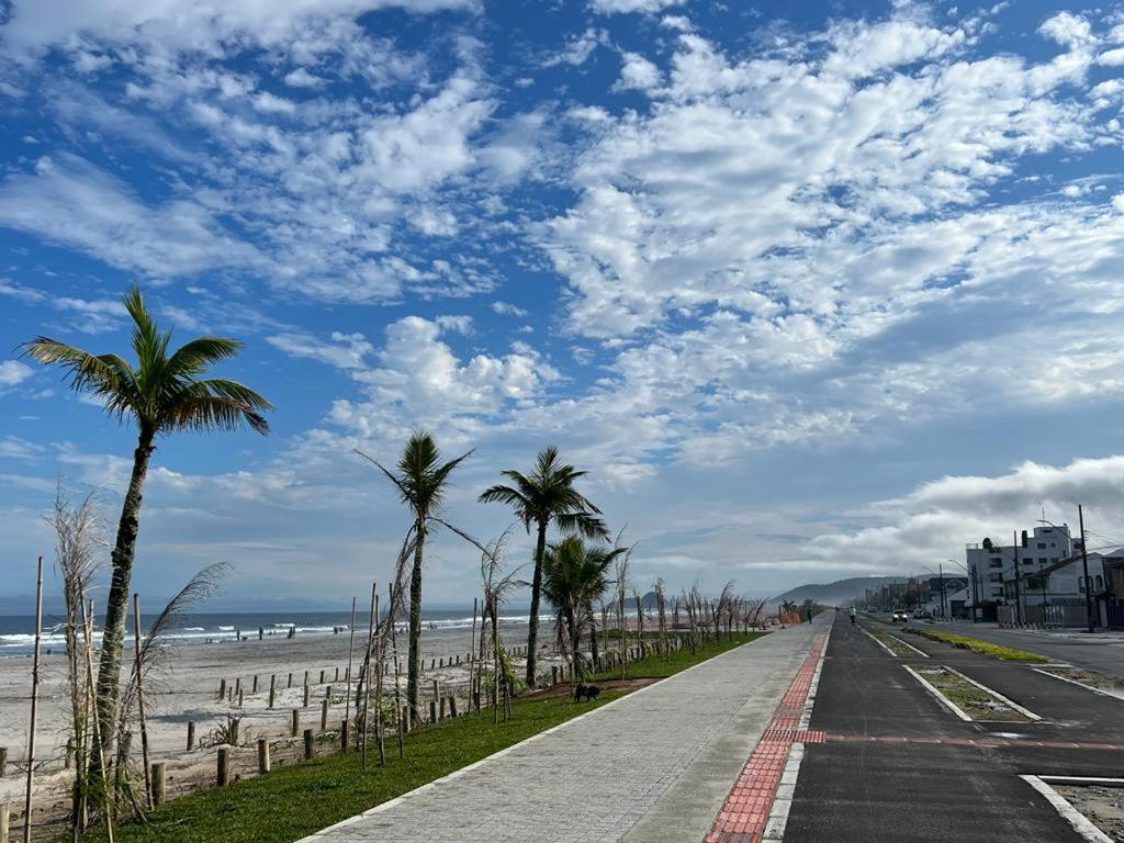 Lindo apartamento com vista para o mar Matinhos Exterior foto