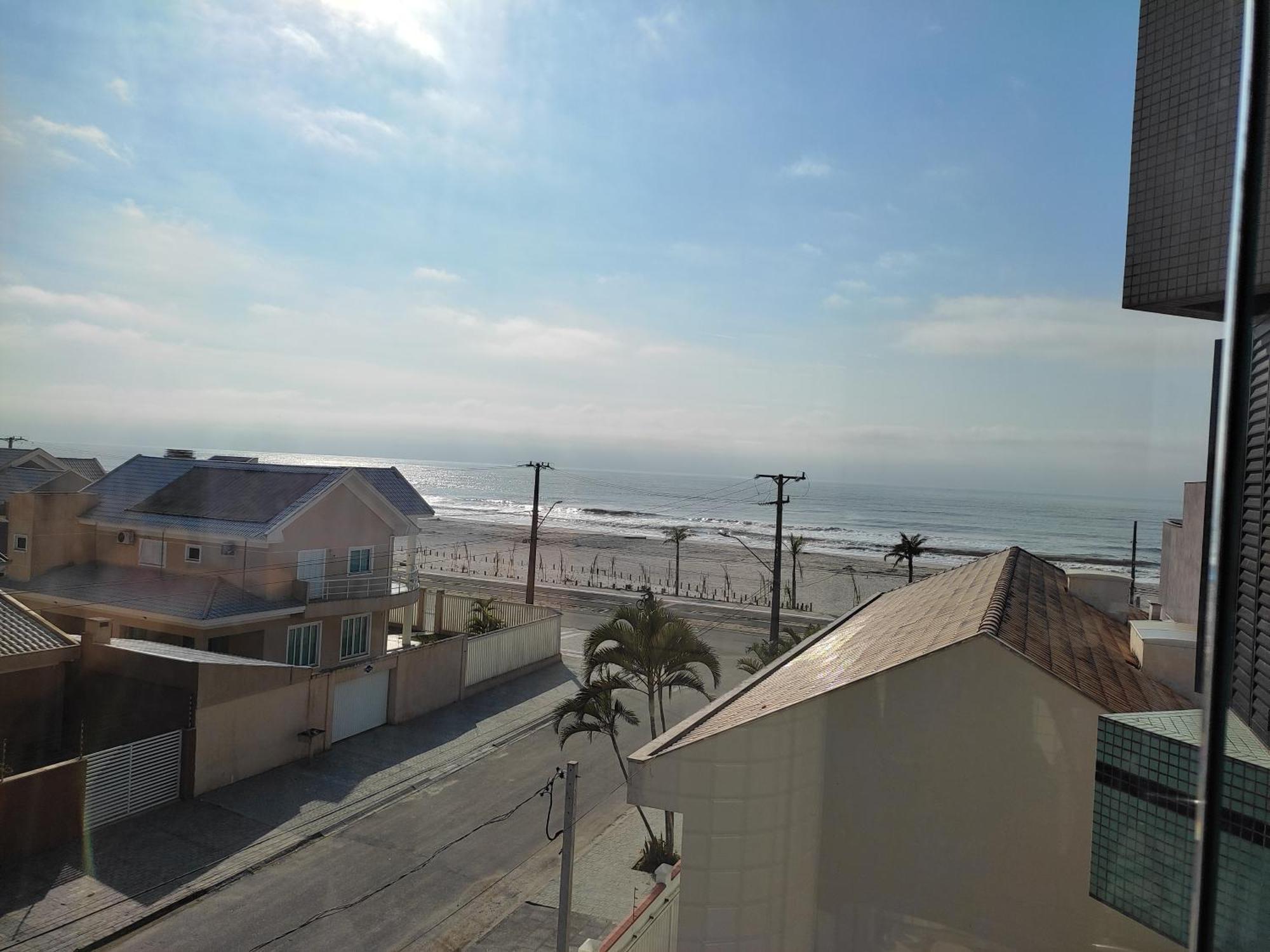 Lindo apartamento com vista para o mar Matinhos Exterior foto